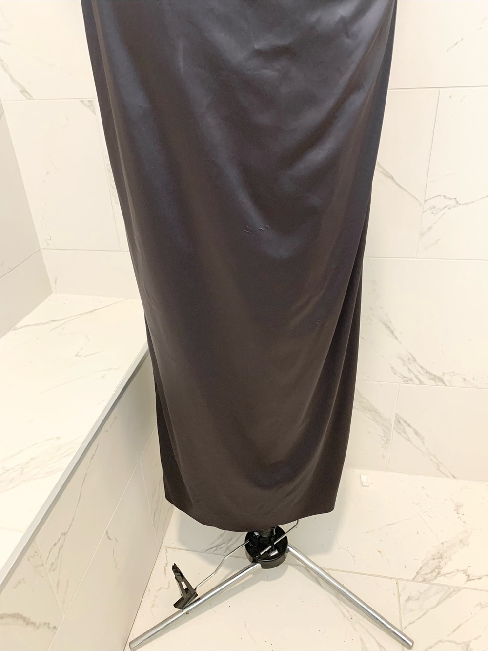 Lauren Ralph Lauren Satin V-Neck Evening Dress Gray 12 - Picture 6 of 16